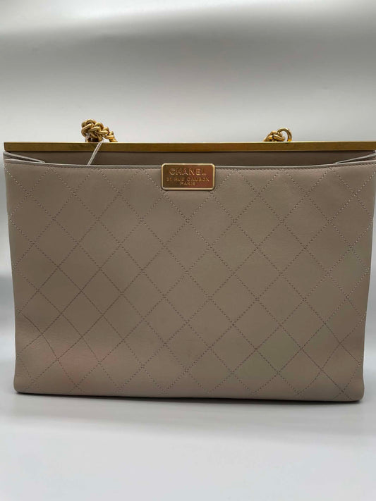 Chanel Large Coco Luxe Shopping Tote