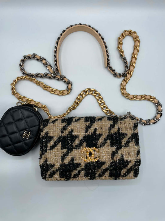 Chanel Houndstooth Tweed Wallet on Chain Beige & Black, Gold/Ruthenium/Silver Hardware