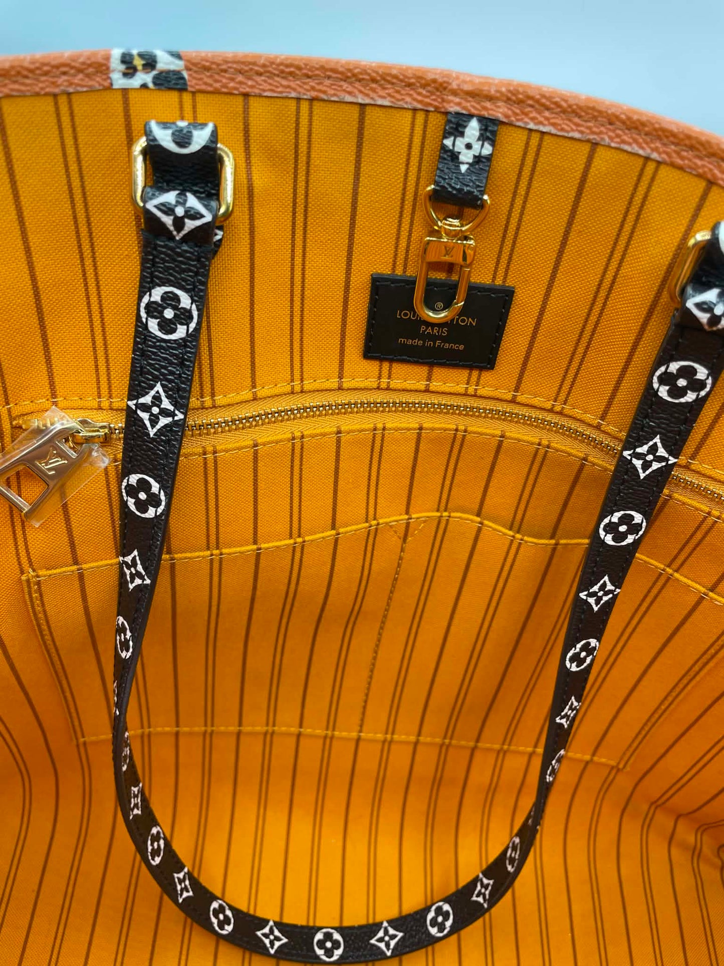 Louis Vuitton Monogram Giant Jungle OnTheGo GM